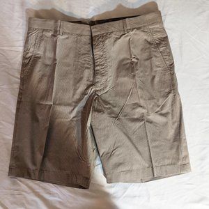 New PERRY ELLIS Shorts - 36" Waist